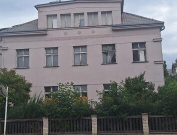 Vila Praha - Strašnice