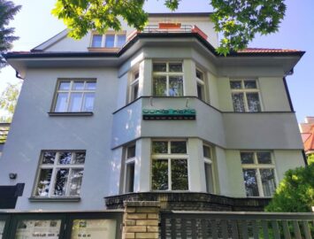 Vila Vinohrady, pozemky Bašť, Žernovka - Praha - východ